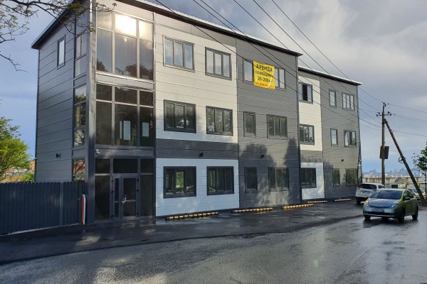 Административное здание ул.Лесная  г. Владивосток